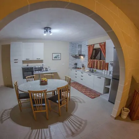 Prholidays Luxurious With Private Pool, Bbq And Many More Villa Mellieħa