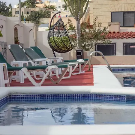 Villa Prholidays Luxurious With Private Pool, Bbq And Many More *